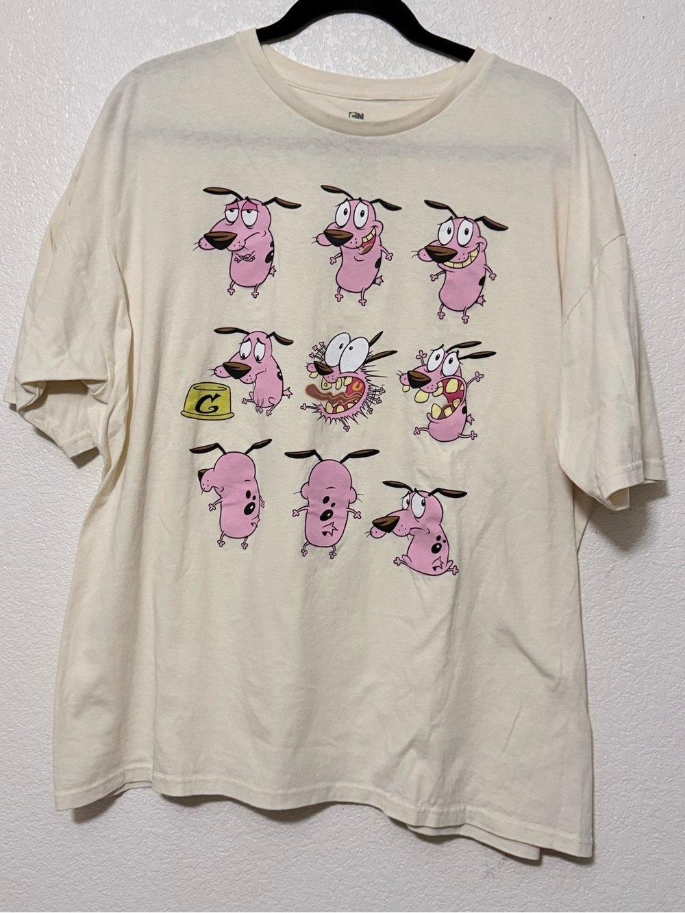Courage the Cowardly Dog Graphic Tee - Cream with Pink Print 0251